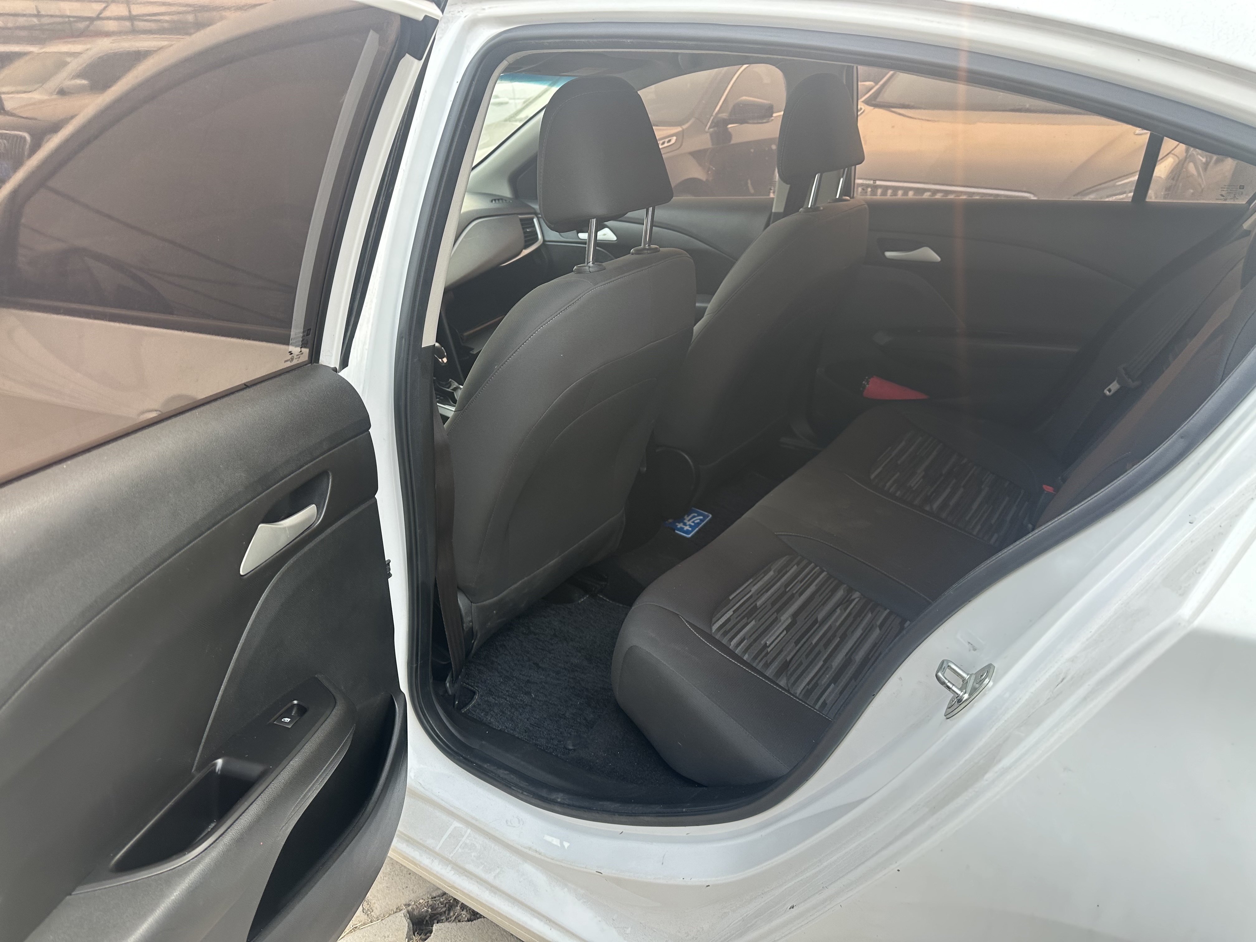 Chevrolet Cavalier 2018 car image #31