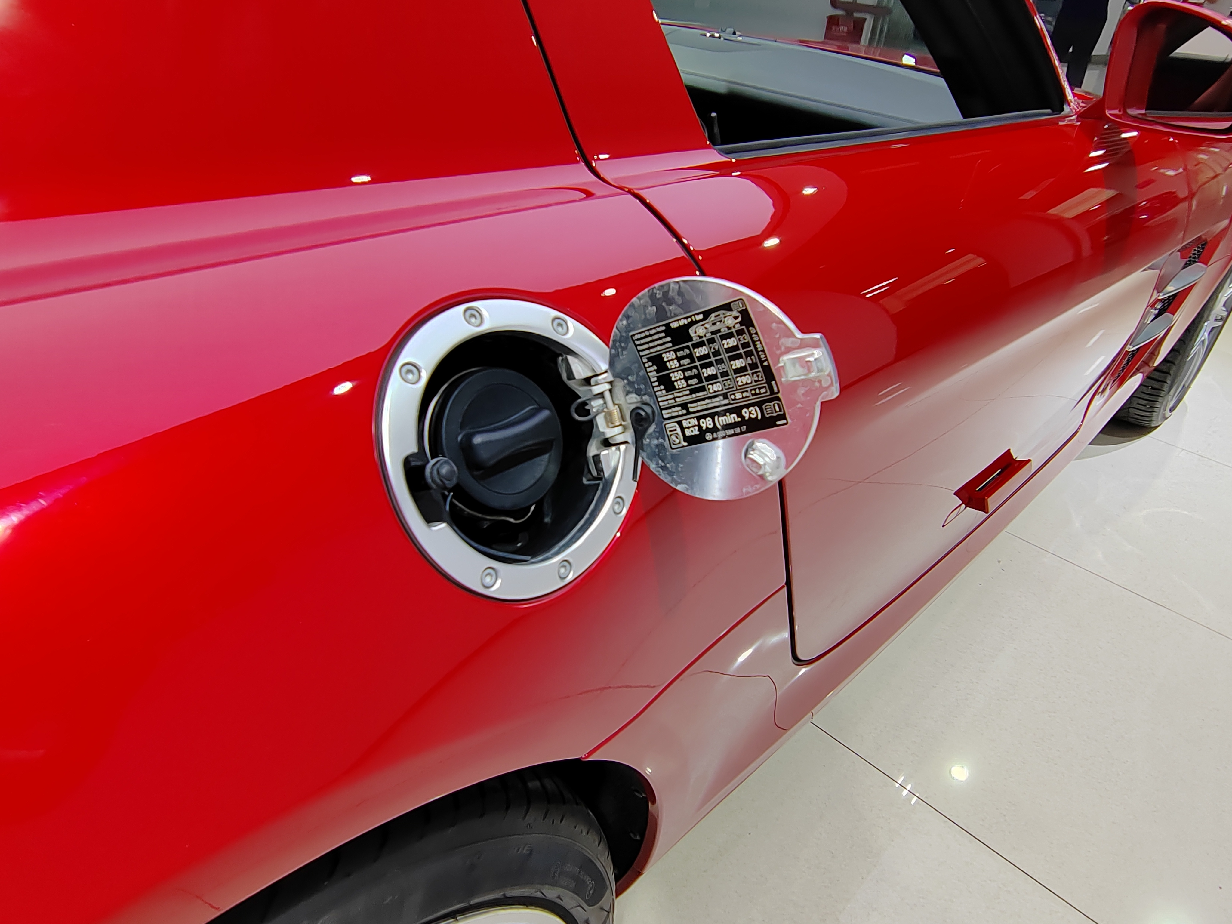 Mercedes-Benz SLS AMG 2012 изображение автомобиля #31