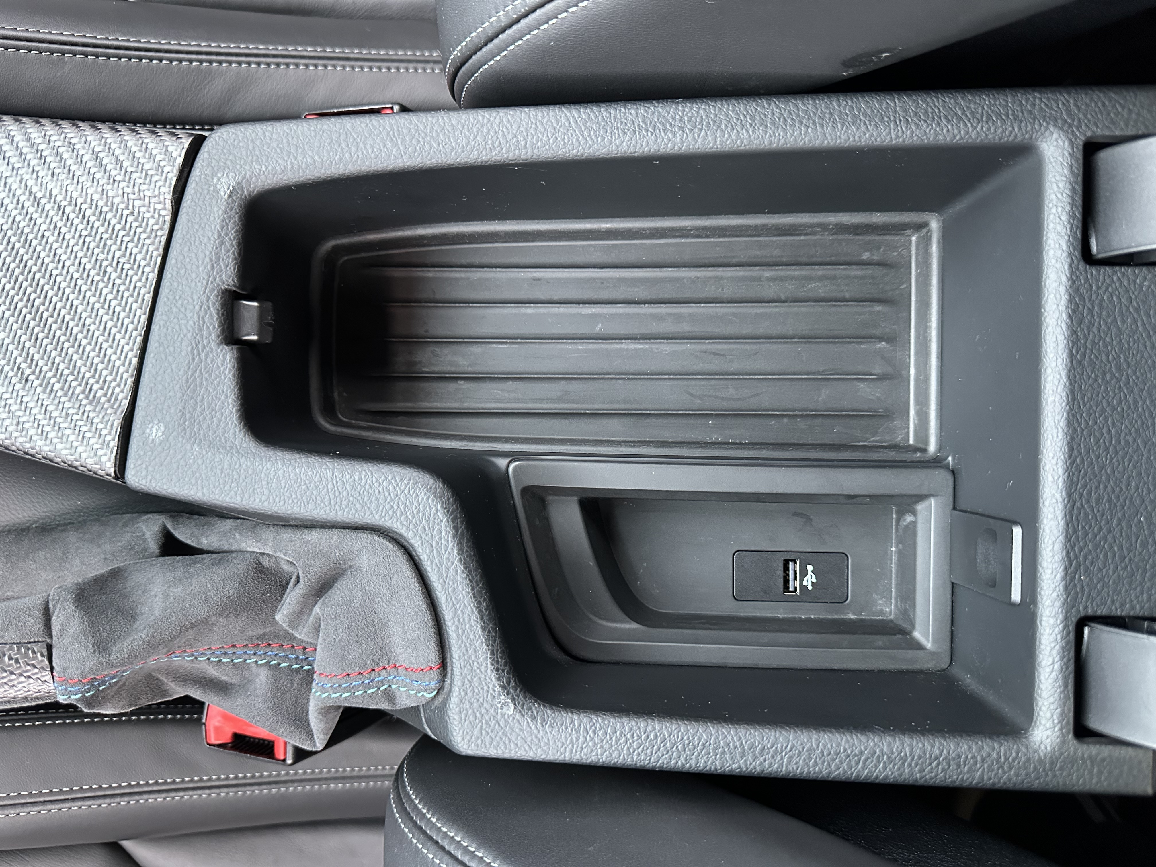 BMW M760Le 2017 #31 BMW M760Le 2017 car image #31