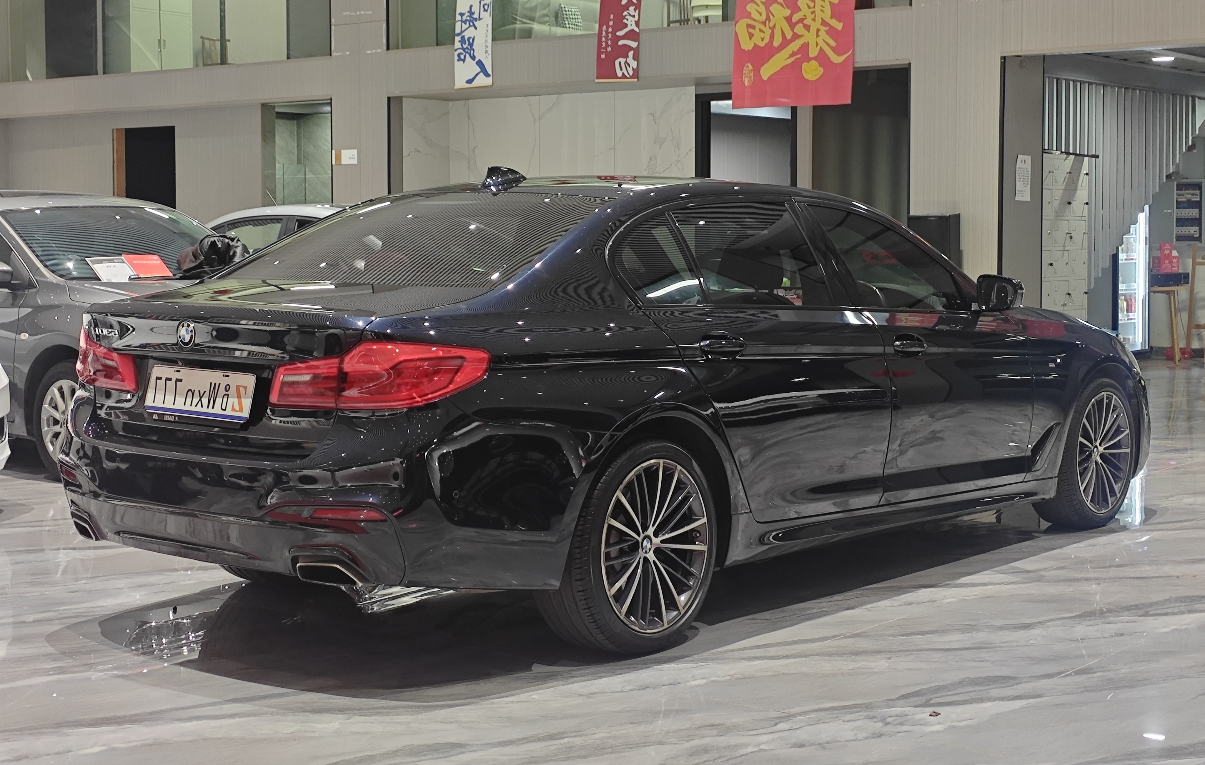 BMW 5 Series 2019 #31 BMW 5 Series 2019 car image #31