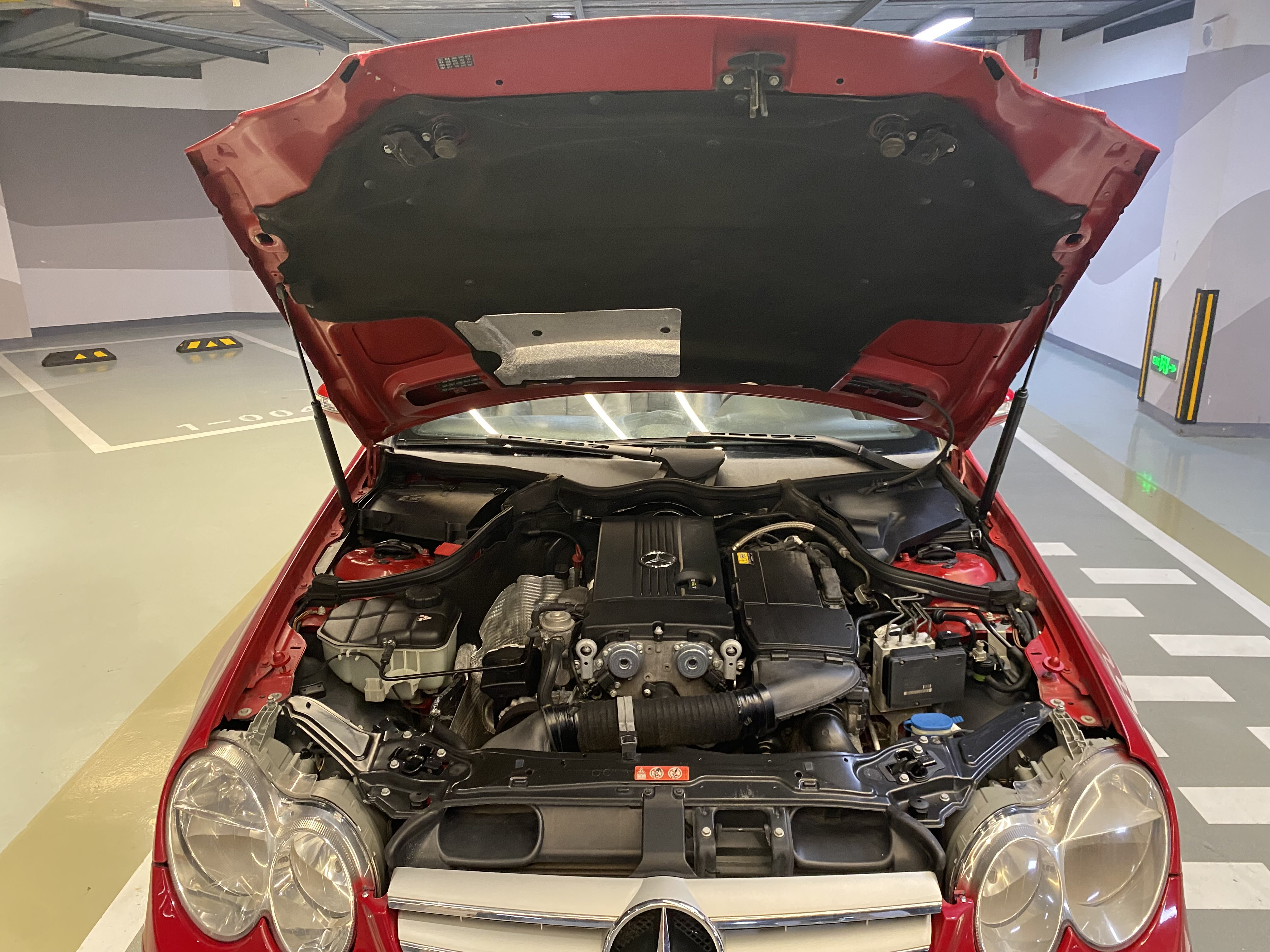 Mercedes-Benz CLK Class 2009 immagine di auto #31