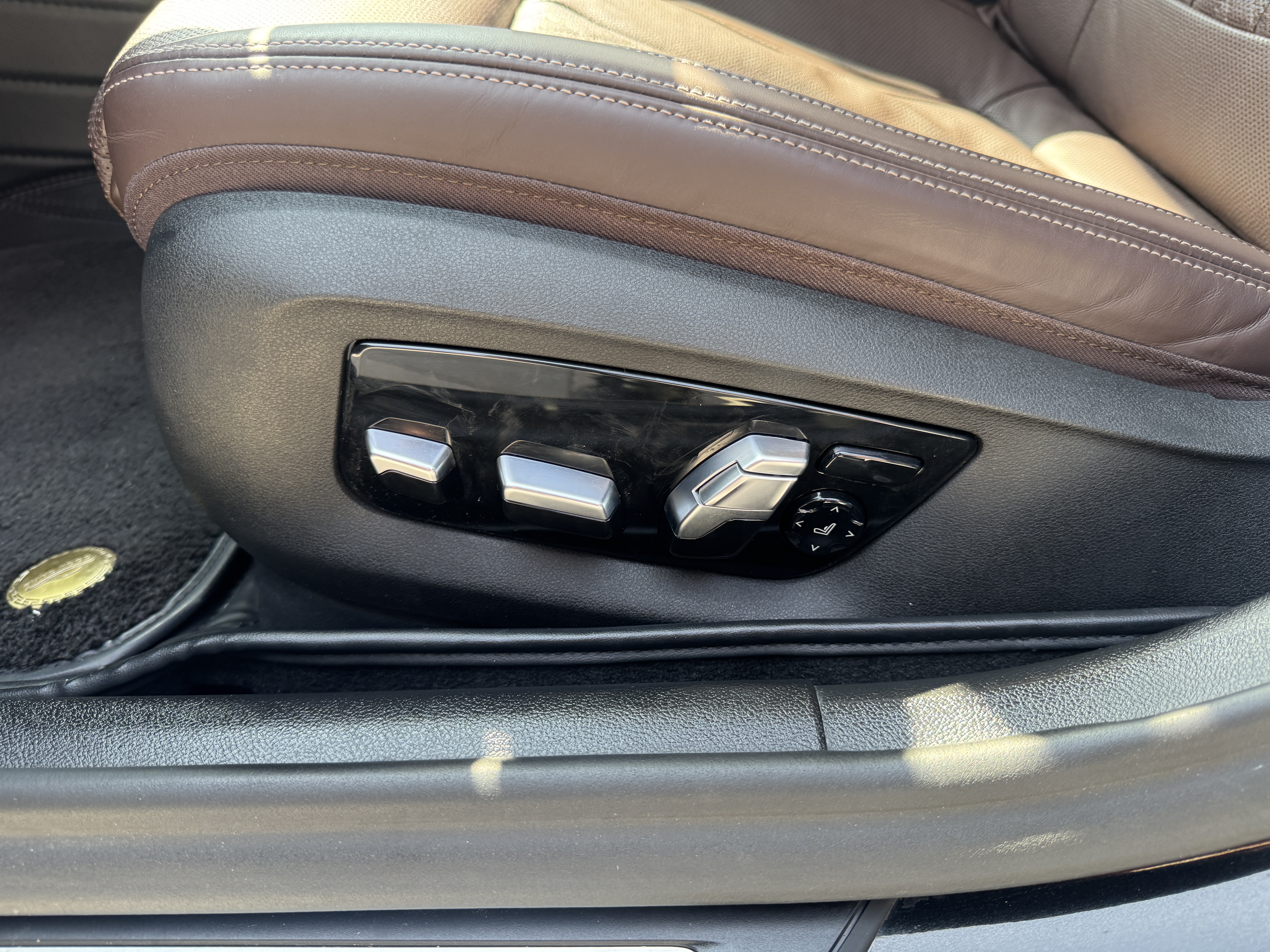 BMW 5 Series New Energy 2020 car image #31