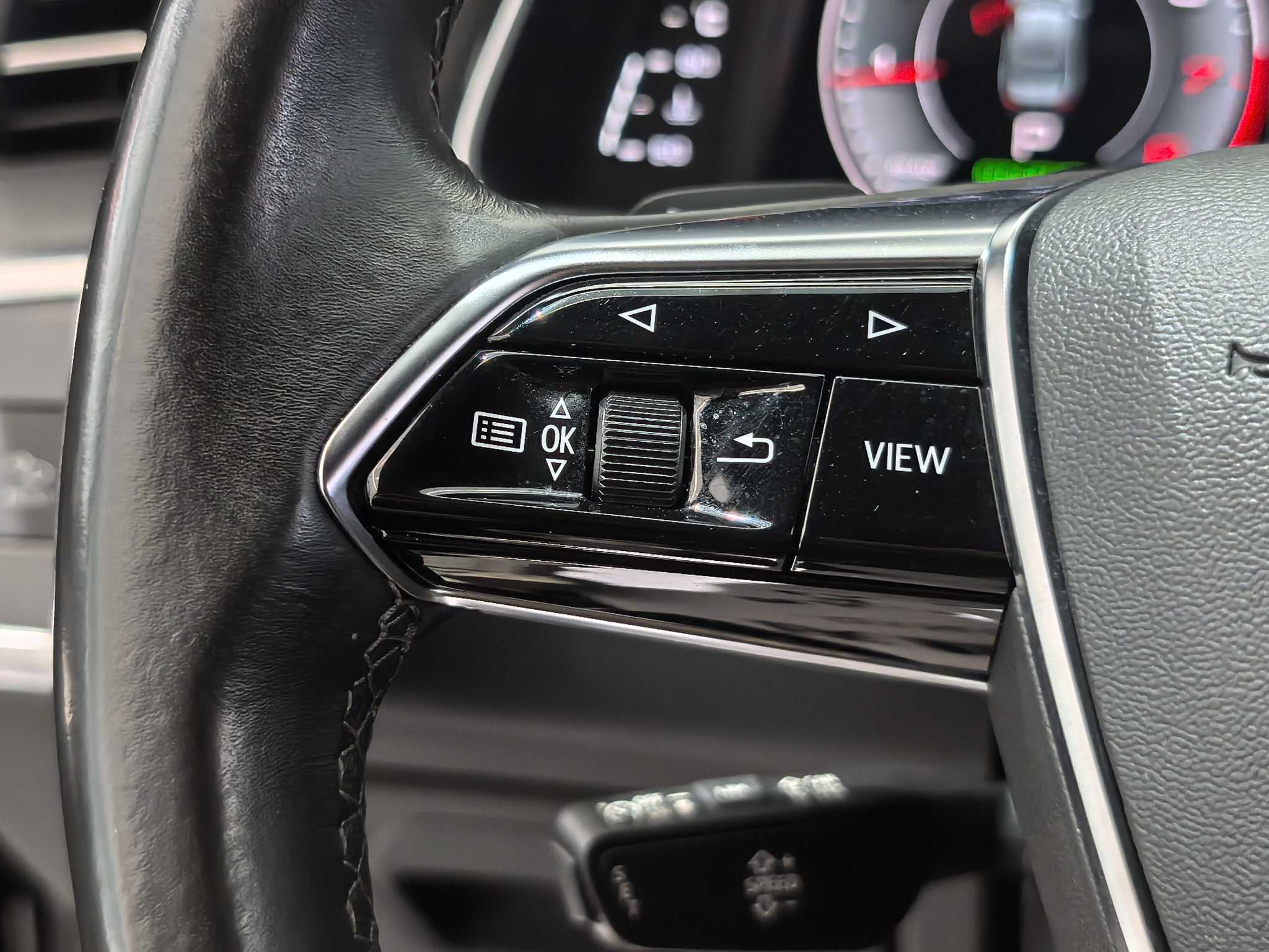 Audi A6L 2021 car image #31