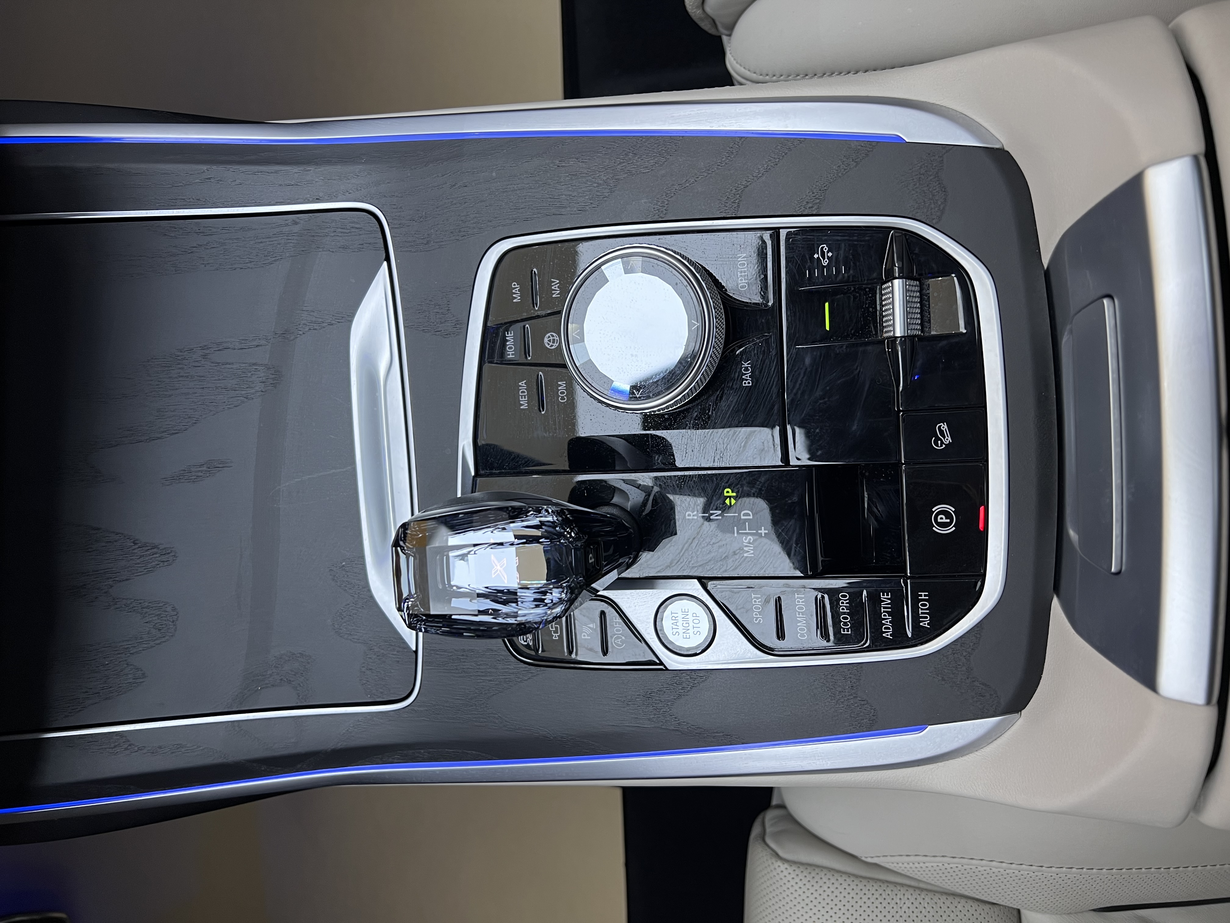 BMW X7 2021 immagine di auto #31