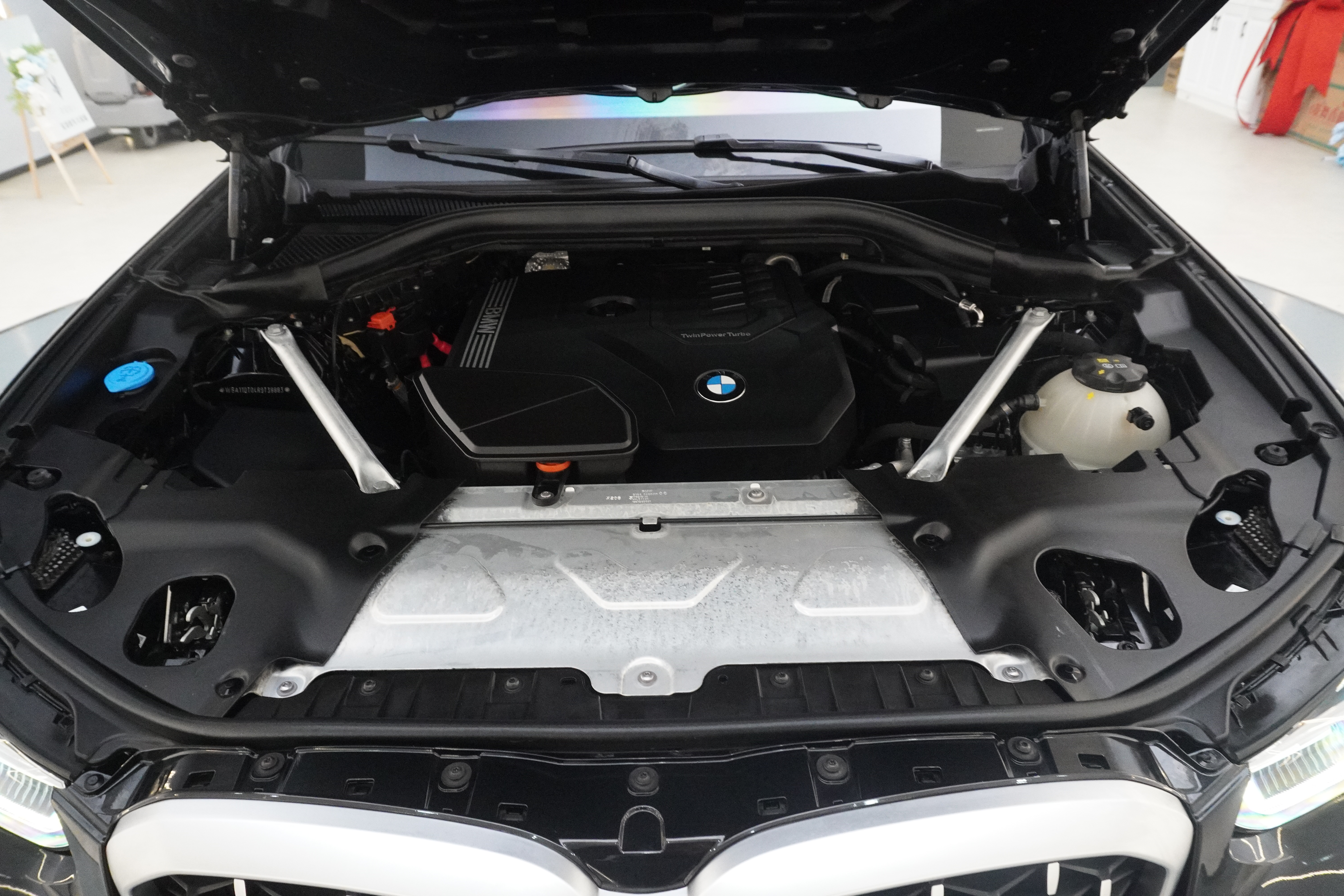 BMW X4 2023 immagine di auto #31