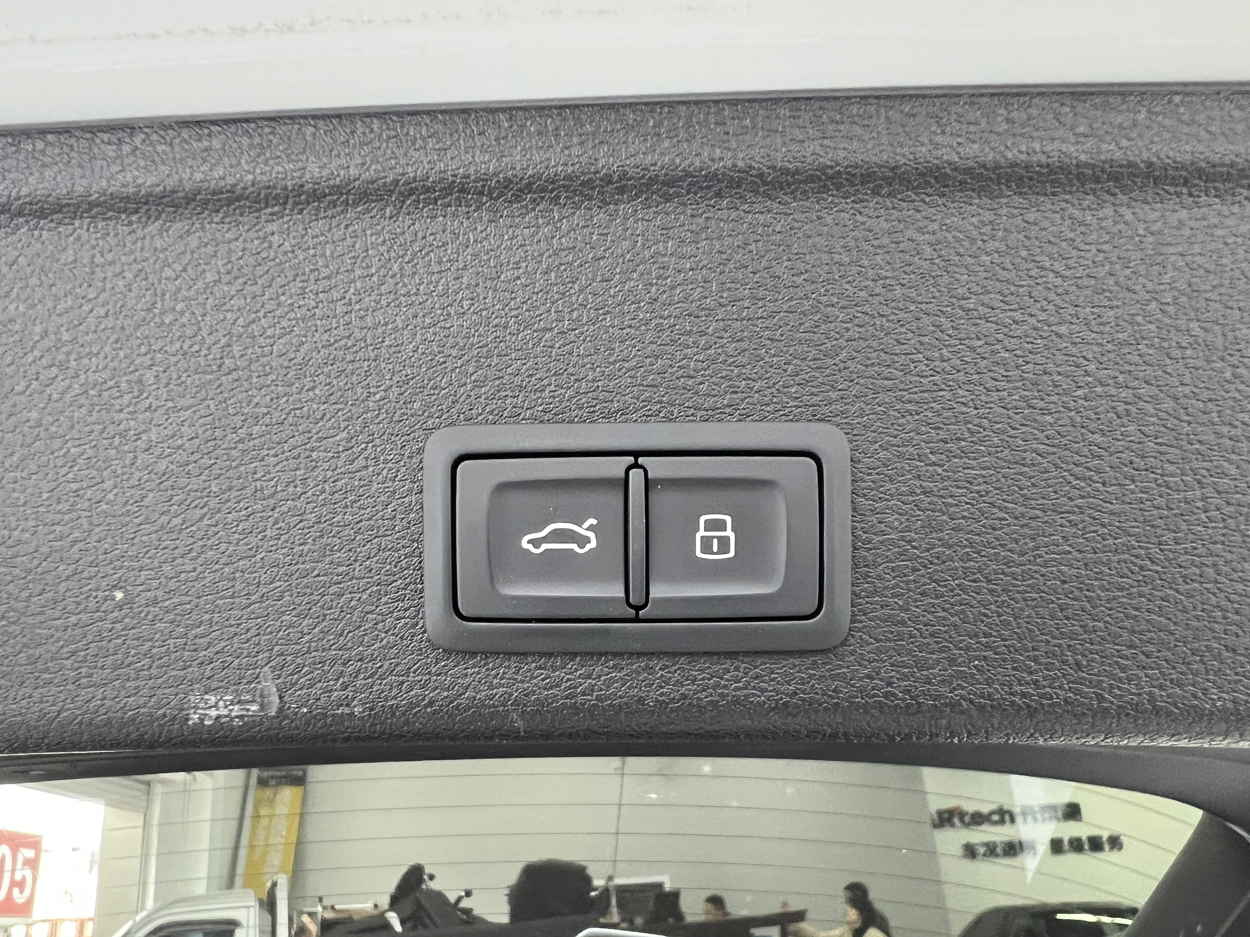 Audi RS 4 2022 car image #31