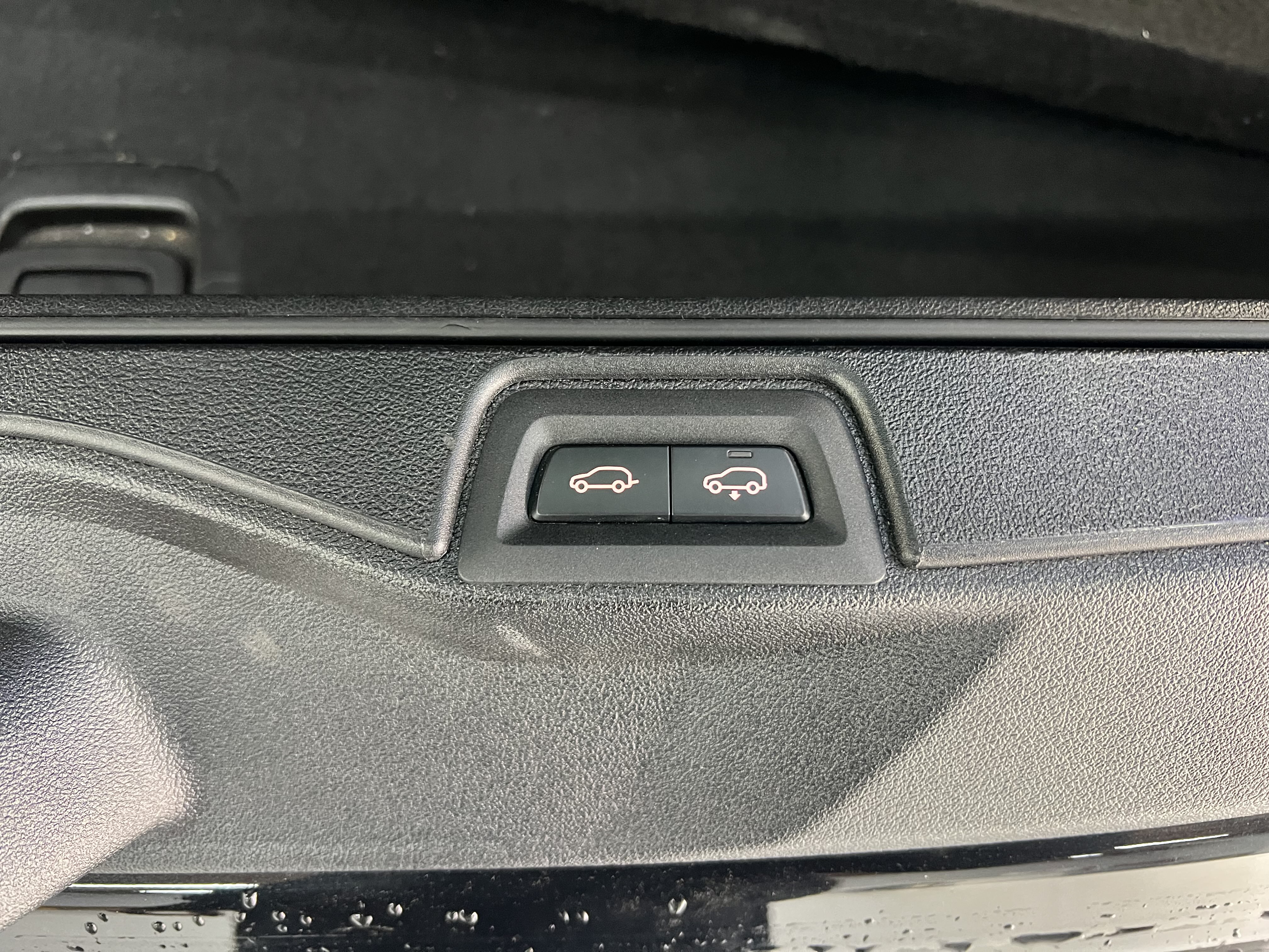 BMW X7 M60i 2023 immagine di auto #31