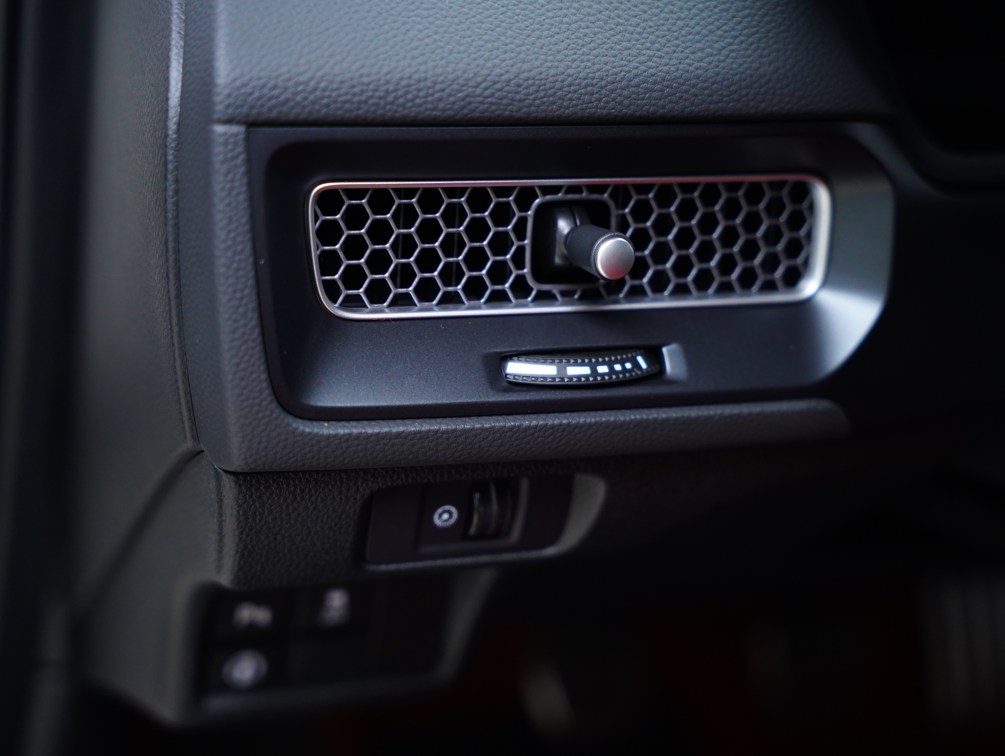 Honda Civic (Imported) 2025 car image #31