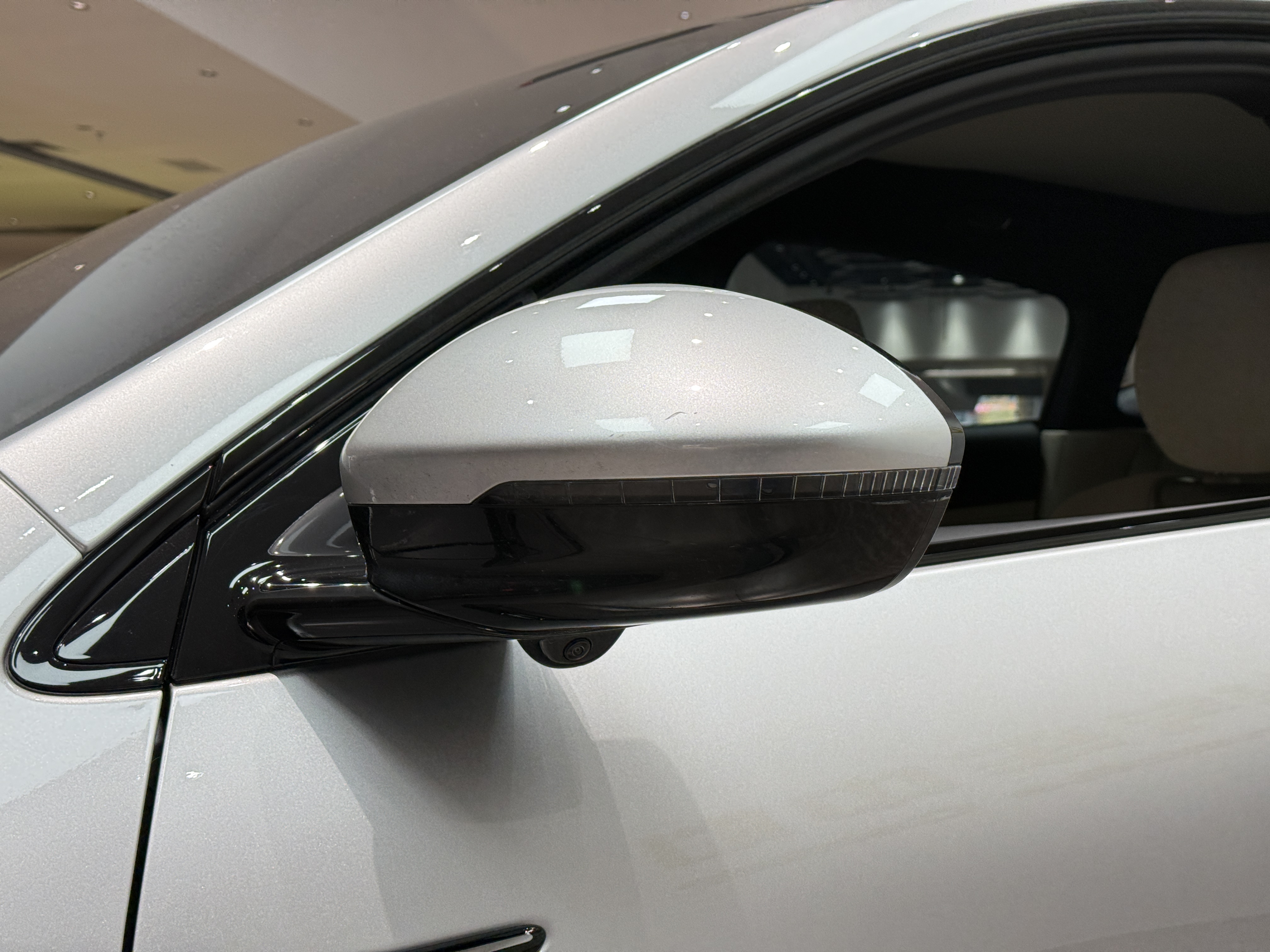 Xpeng G6 2024 صورة سيارة #31