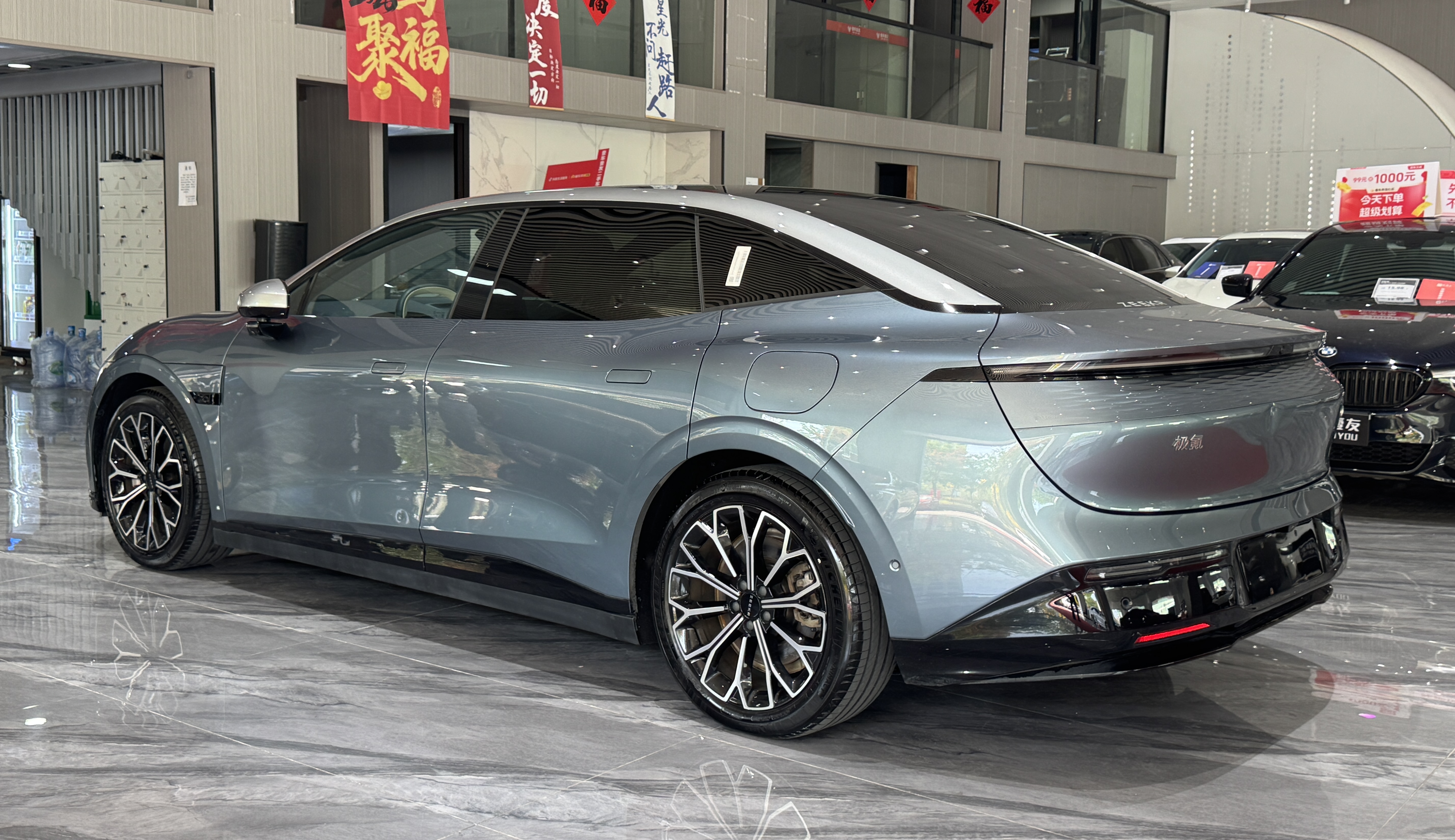 极氪 极氪007 2024 汽车图片 #31