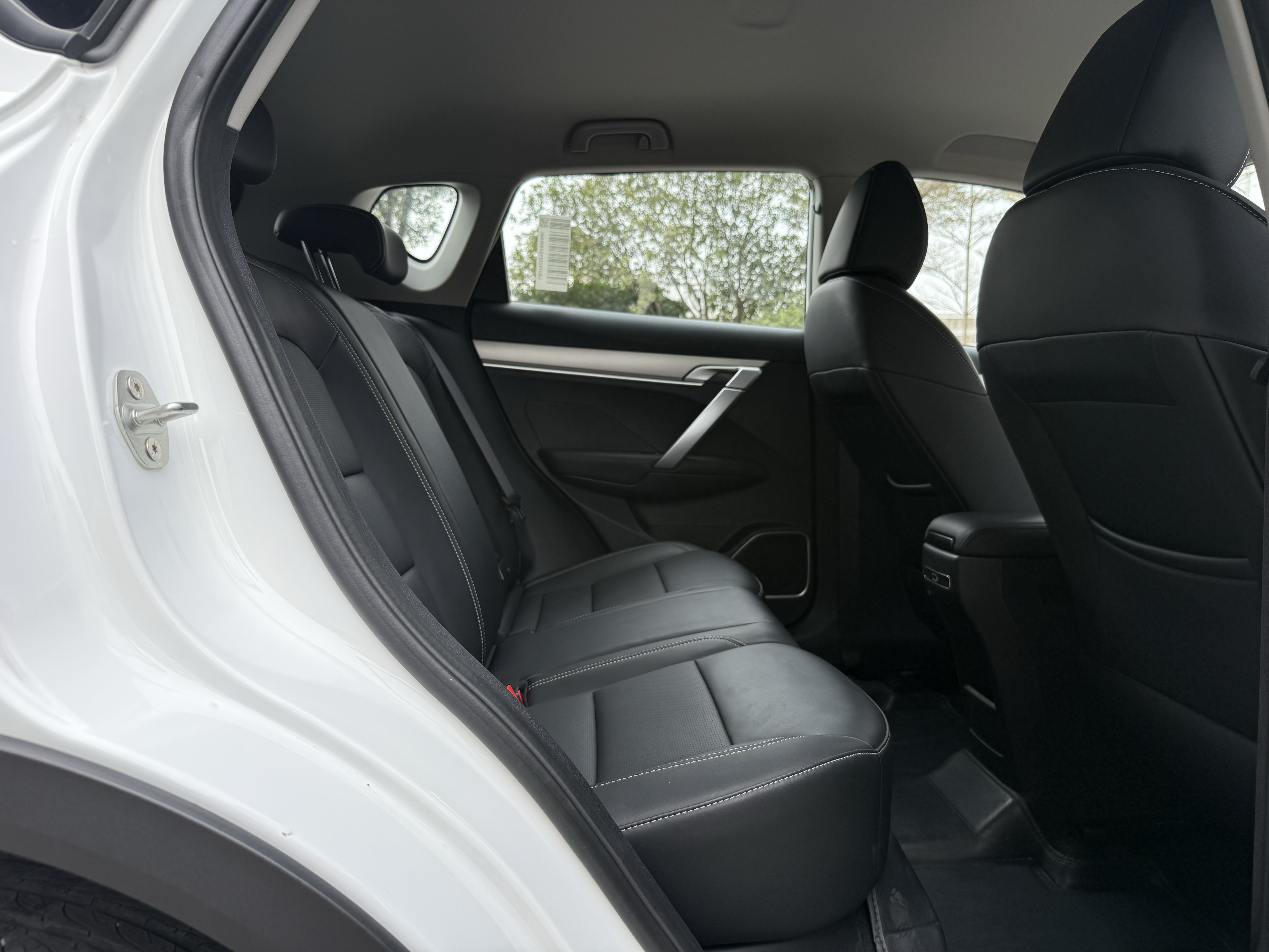 GEELY Coolray 2025 car image #31