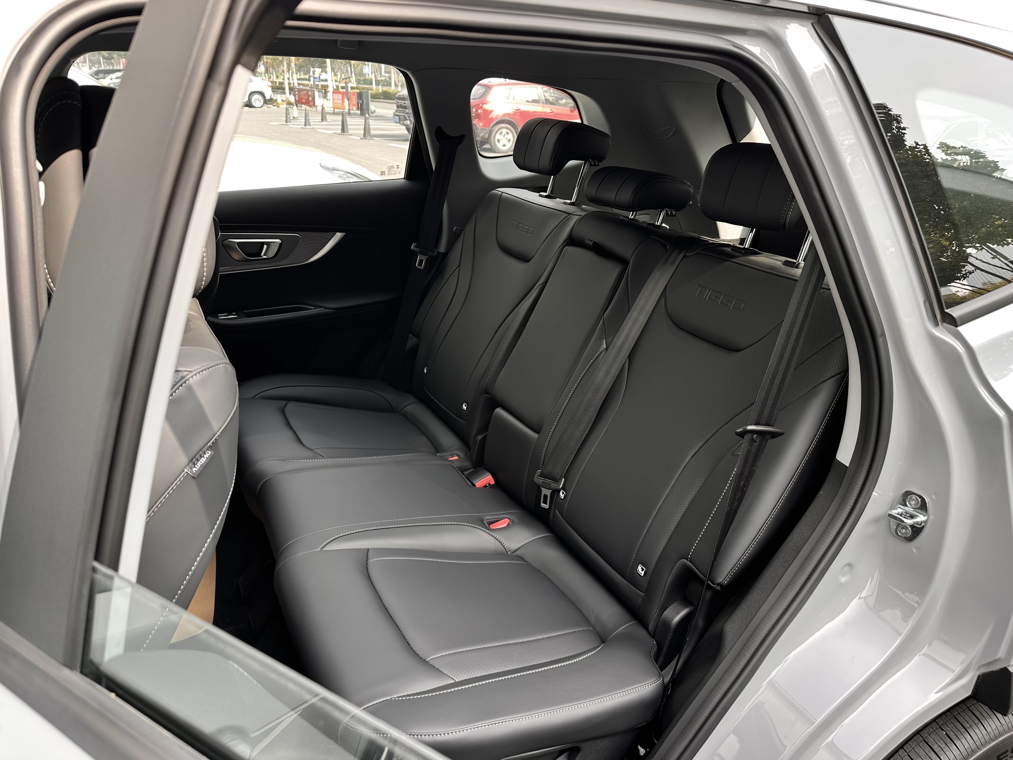 Chery Tiggo 8 PRO New Energy 2025 car image #31