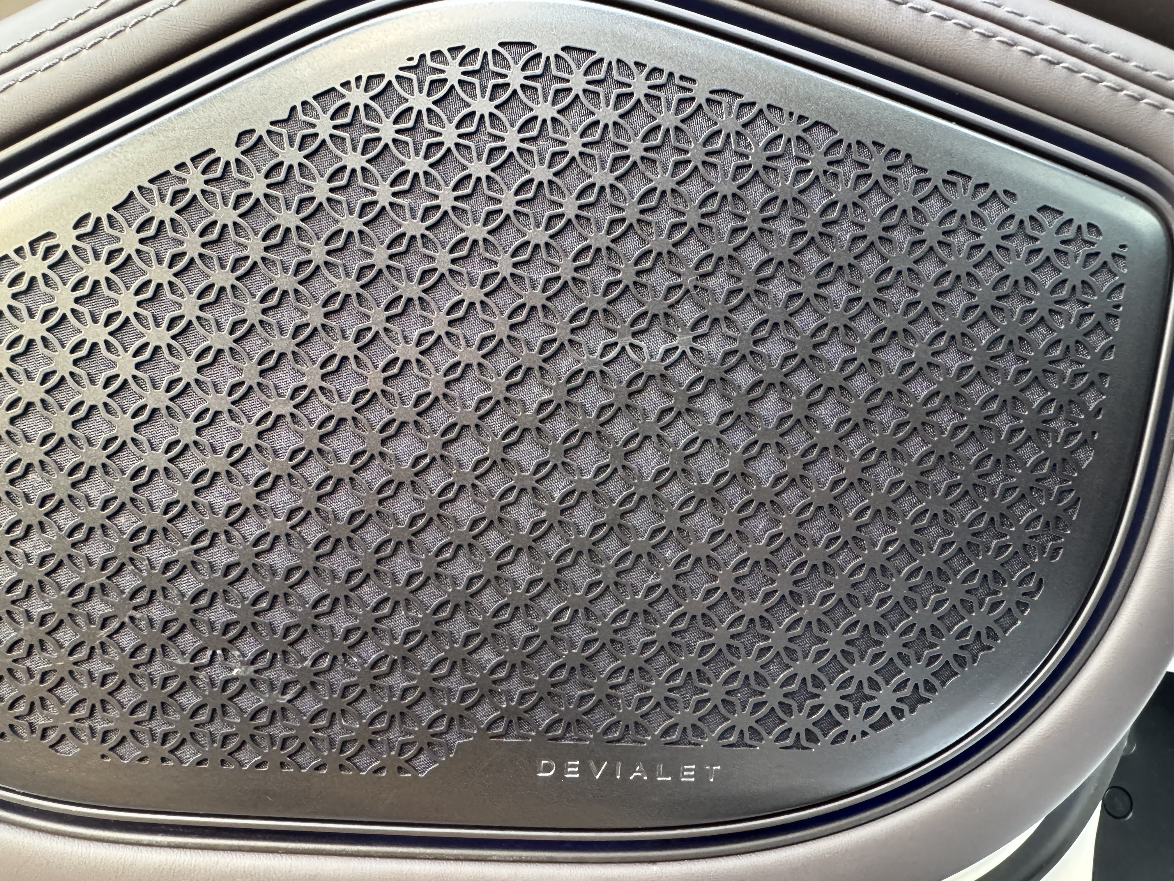 Denza Z9 2025 car image #31