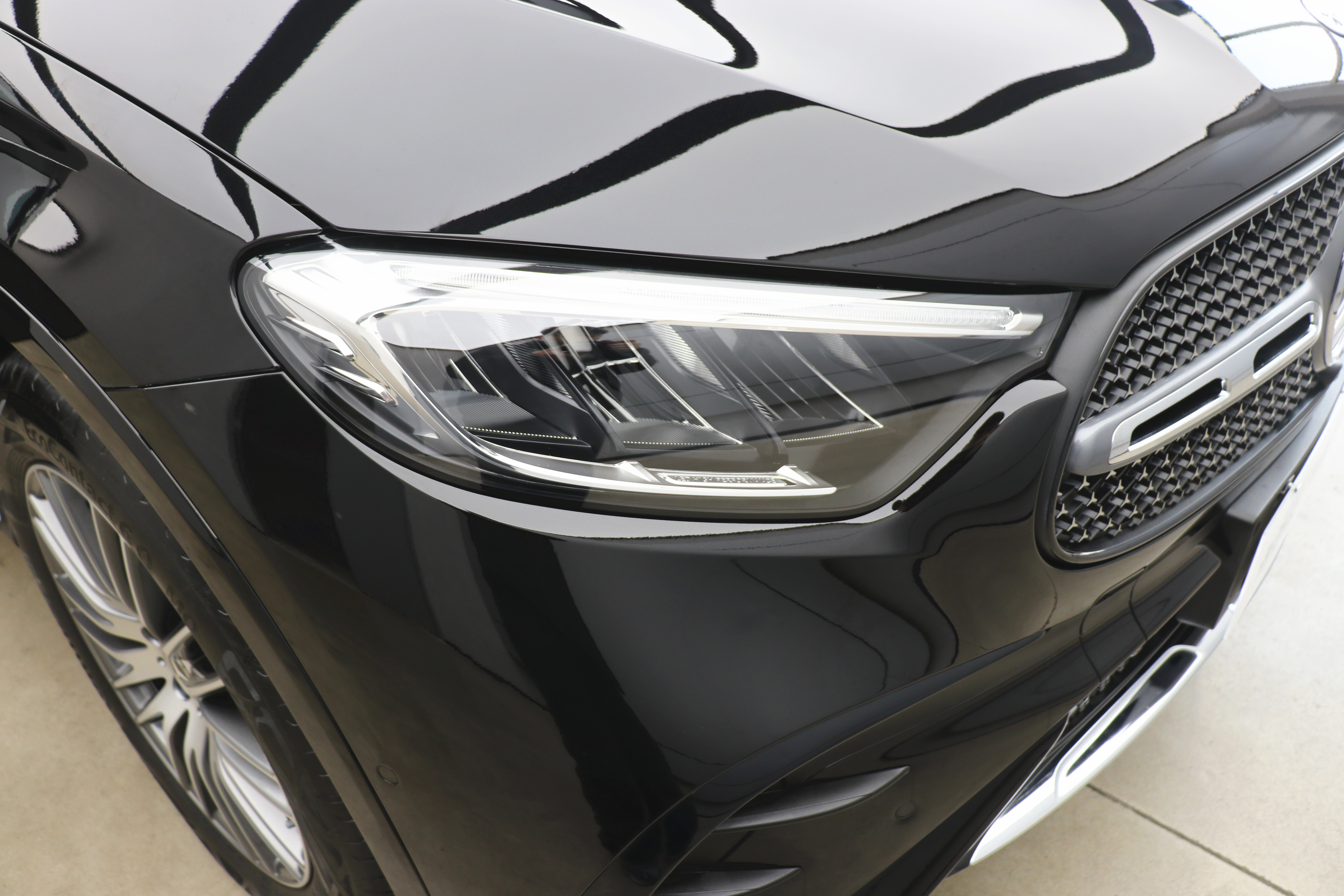 Mercedes-Benz GLC Class 2025 car image #31