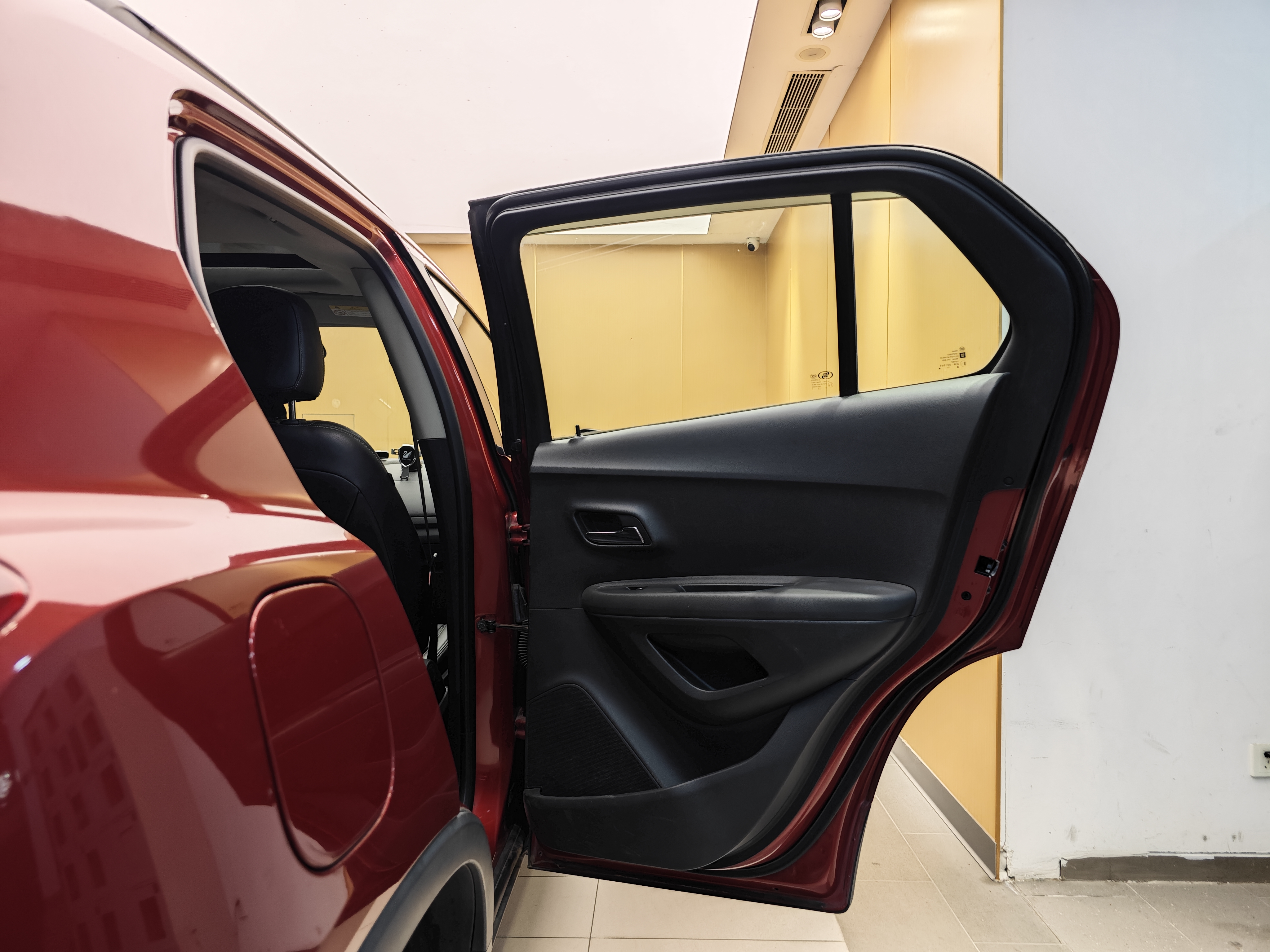 Chevrolet Tracker 2015 صورة سيارة #31