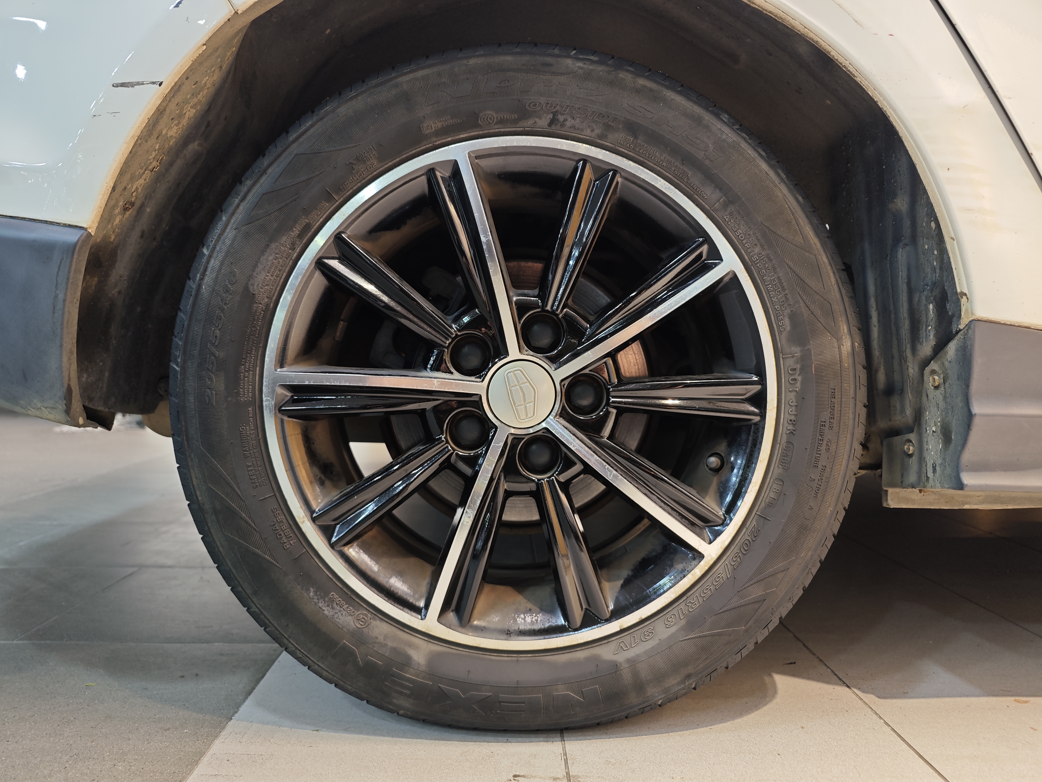 GEELY Emgrand 2016 #31 GEELY Emgrand 2016 car image #31