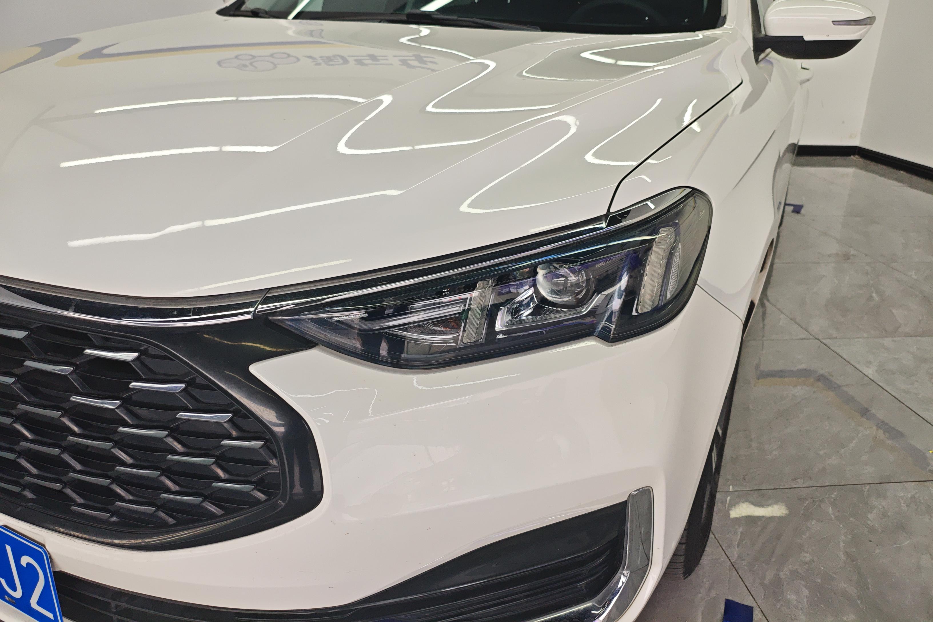 Ford Escort 2022 car image #31