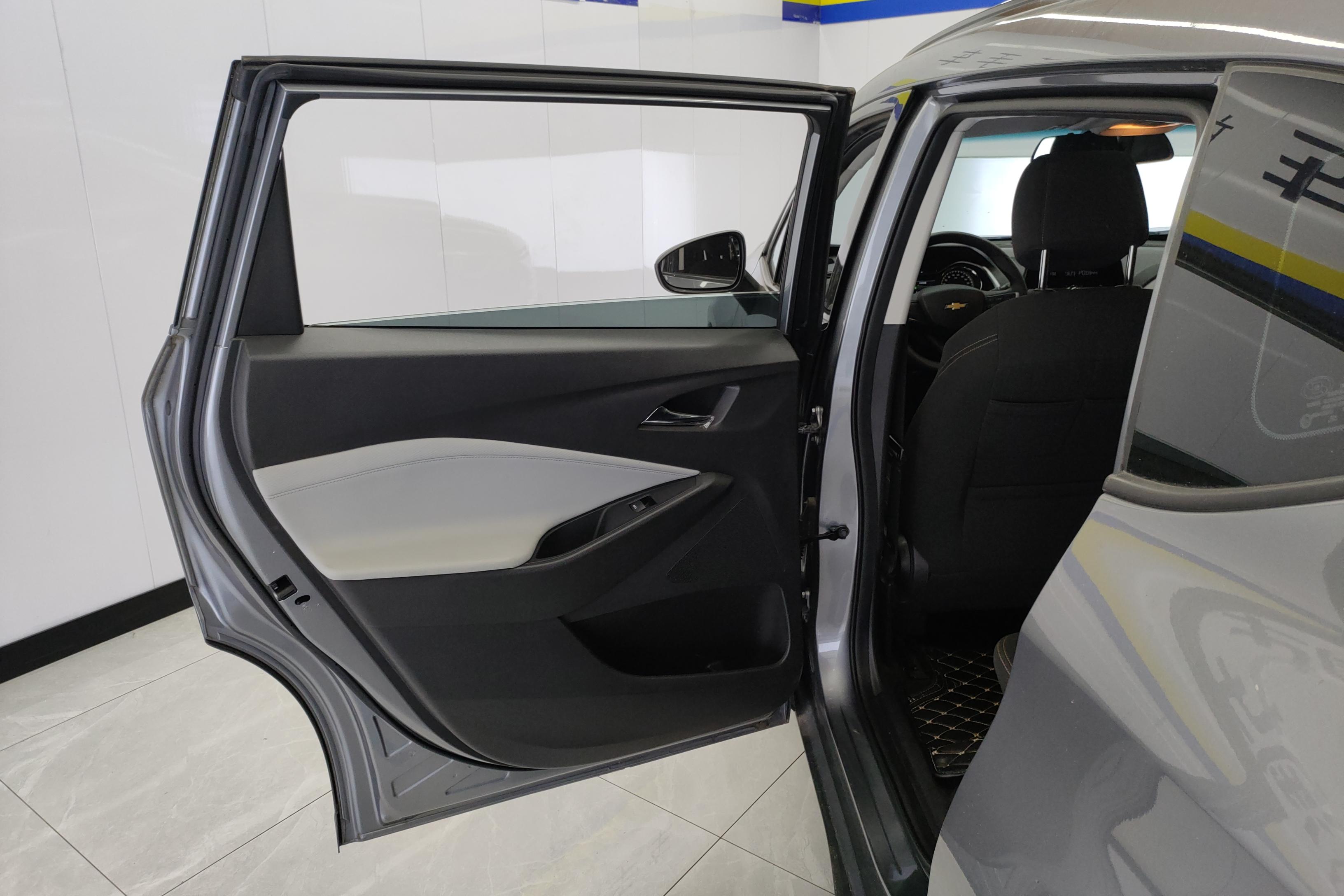 Chevrolet Orlando 2020 car image #31