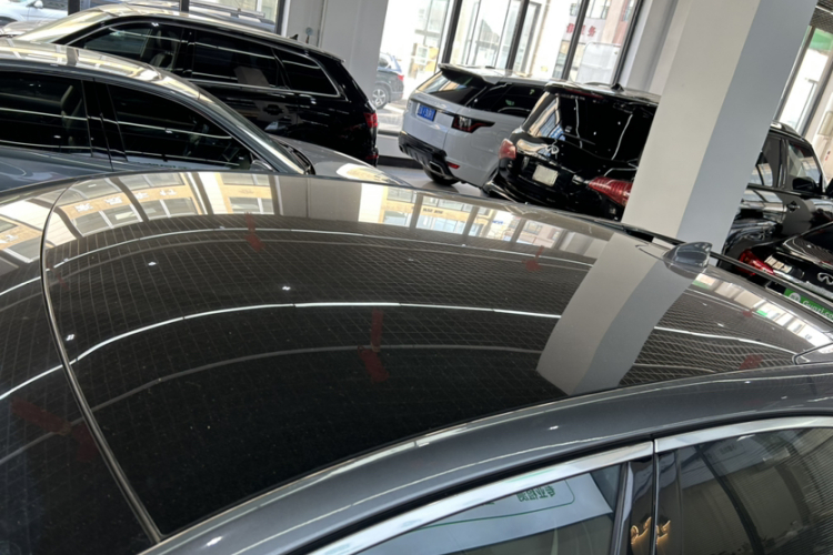 2019 car image #31