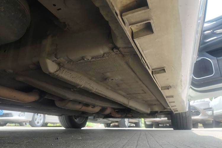 GEELY Ulion 2016 imagem de carro #31