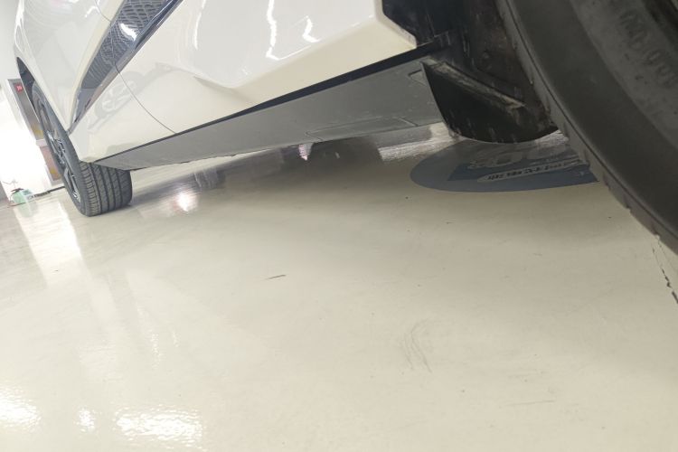 2019 car image #31