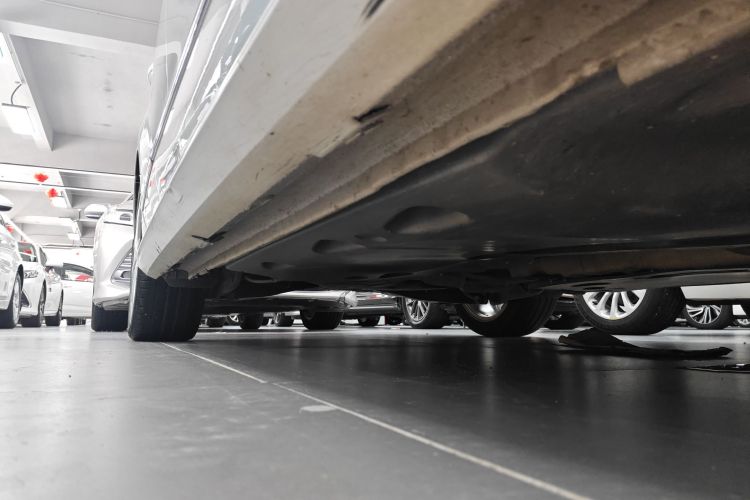 Volkswagen Sagitar 2019 immagine di auto #31