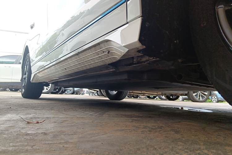 BYD e3 2022 car image #31