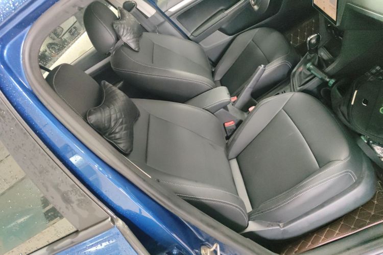 Volkswagen Gran Lavida 2017 immagine di auto #31