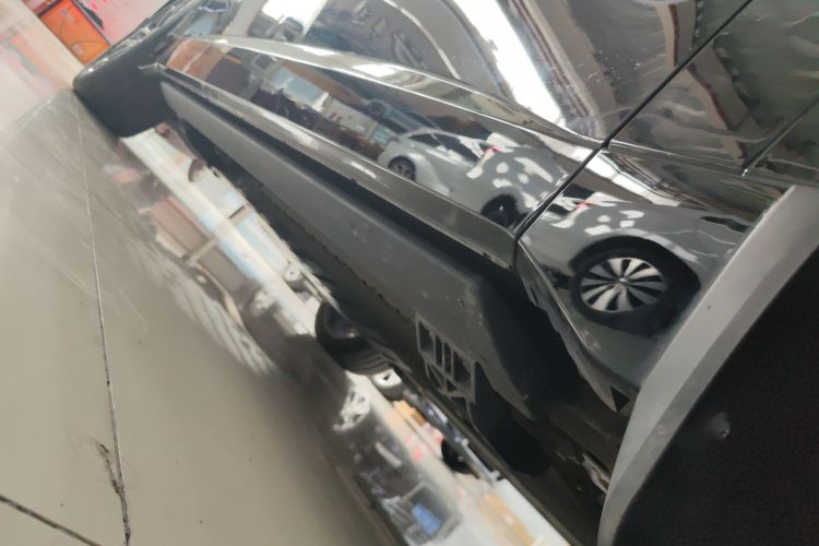 Lynk & Co 900 2025 car image #31