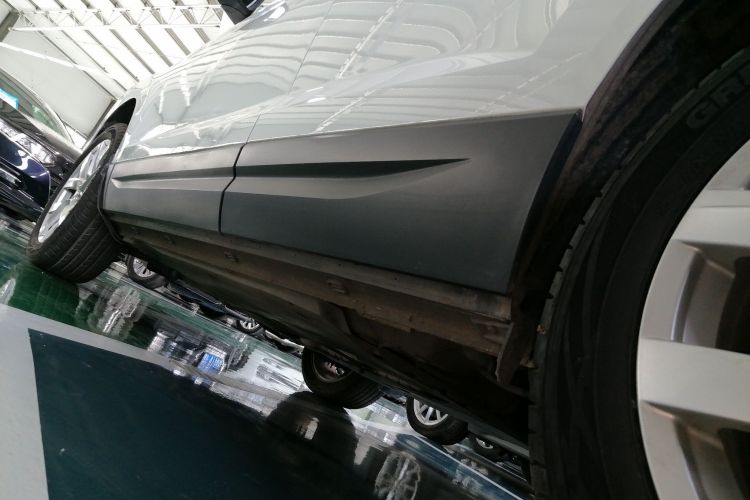 VS5 2022 car image #31