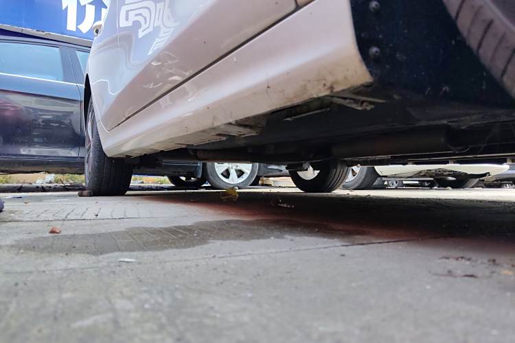 BYD Qin Pro 2019 #31 BYD Qin Pro 2019 car image #31