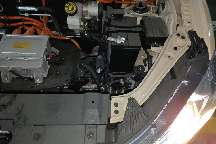 哪吒汽车 哪吒AYA 2024 汽车图片 #31