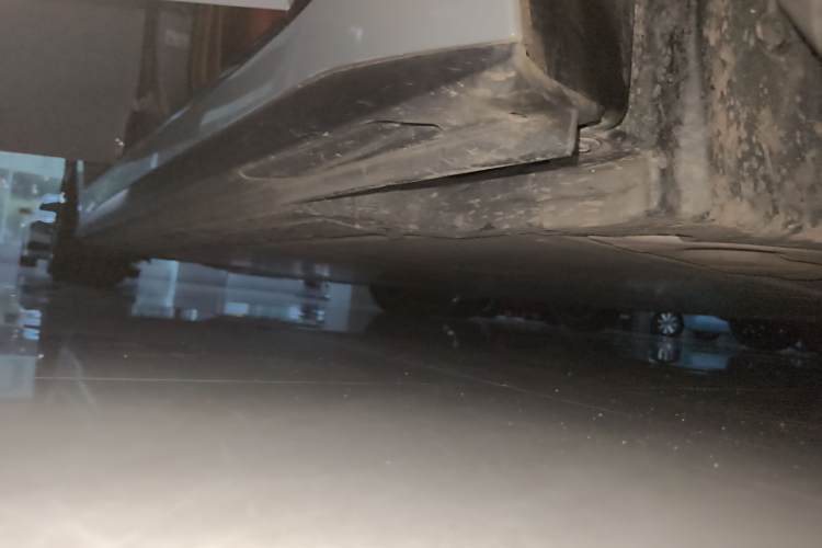 BMW i4 M50 2023 #31 BMW i4 M50 2023 car image #31