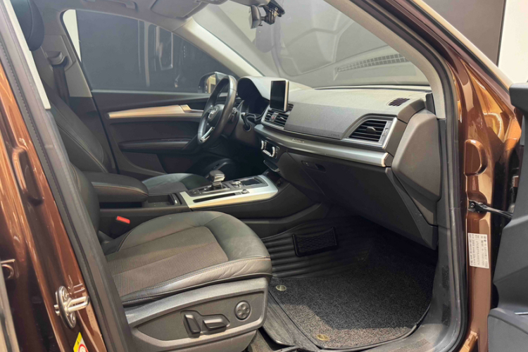 Audi Q5L 2018 imagem de carro #31