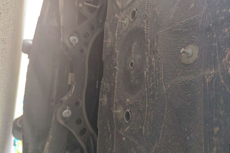 HongQi E-QM5 2022 immagine di auto #31