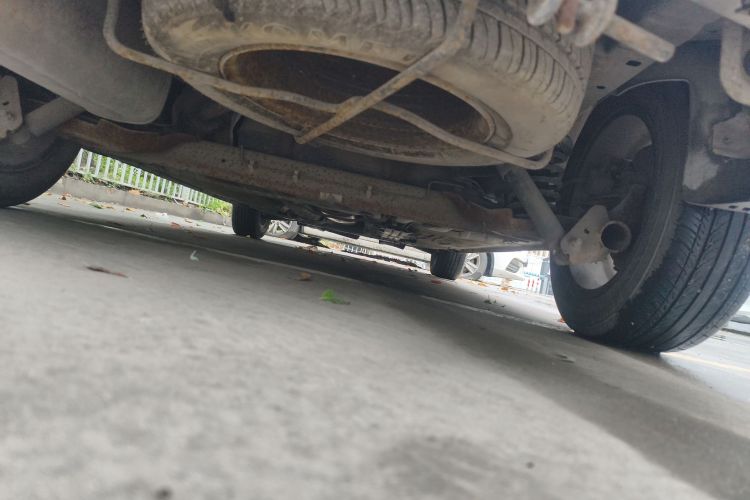 Forthing S500 2016 car image #31