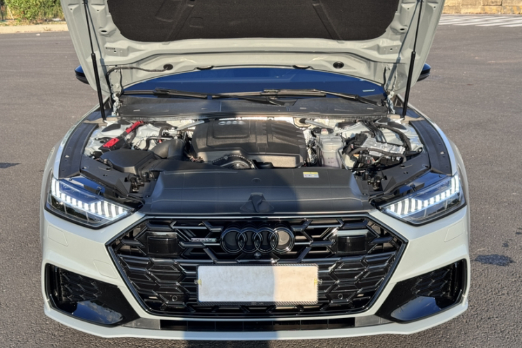 Audi A7L 2024 immagine di auto #31