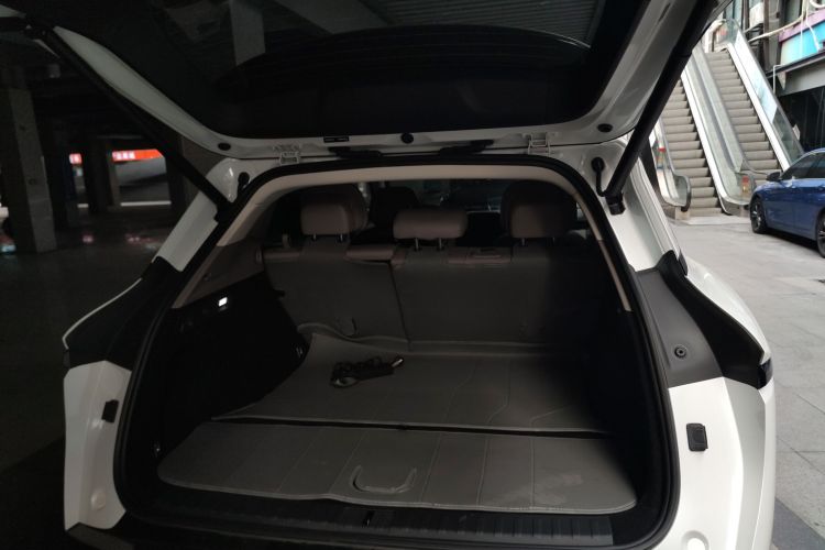 Zeekr 7X 2024 car image #31