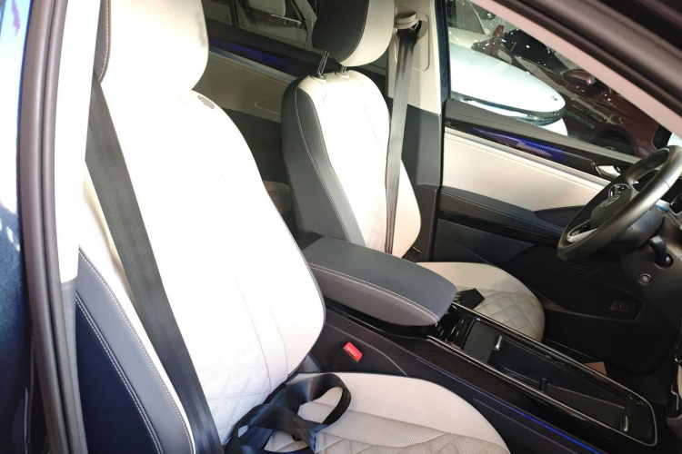 Volkswagen ID.6 Crozz 2021 #31 Volkswagen ID.6 Crozz 2021 car image #31