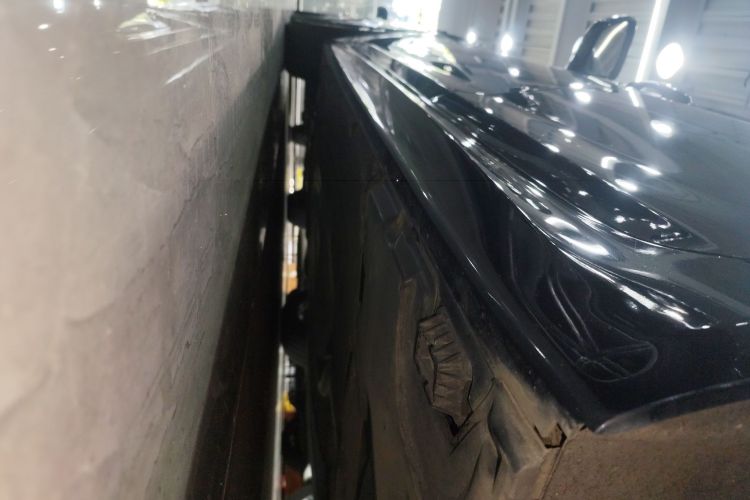 BMW 5 Series (Imported) 2018 car image #31