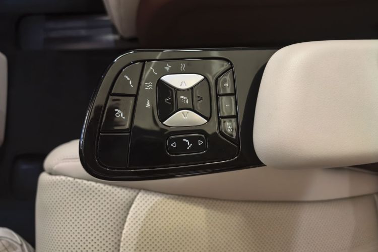 BYD Xia 2024 #31 BYD Xia 2024 immagine di auto #31