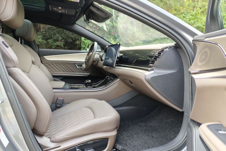 BYD Han 2023 #31 BYD Han 2023 car image #31