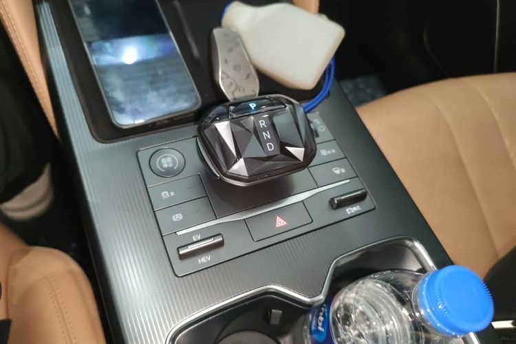 BYD SongL DM-i 2024 #31 BYD SongL DM-i 2024 car image #31