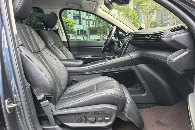 NIO ES8 2021 car image #31