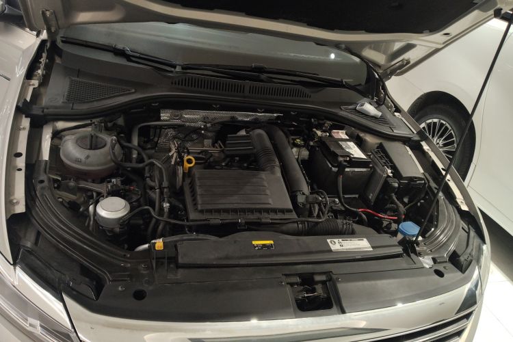 Volkswagen Lavida 2019 car image #31