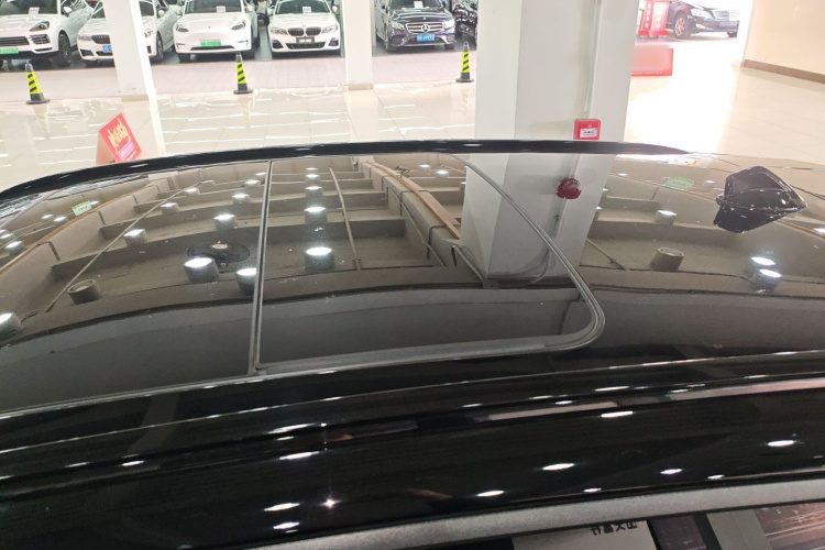 Lynk & Co 06 2023 car image #31