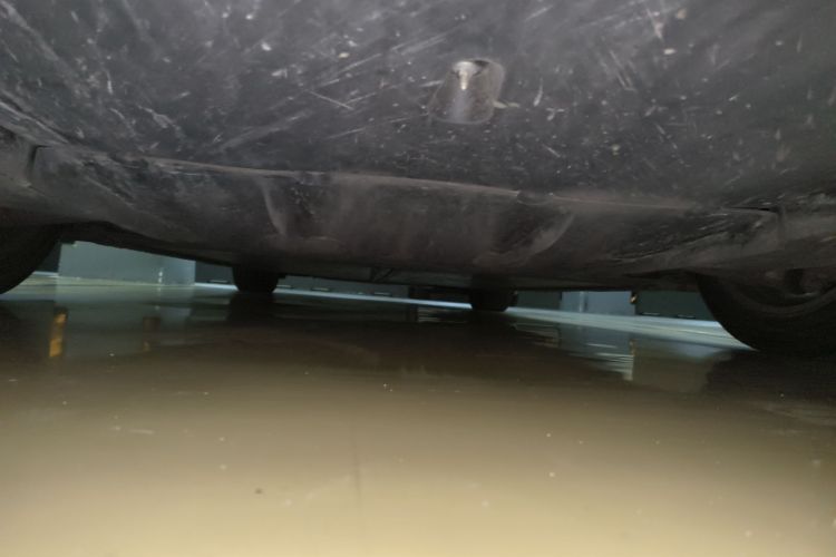 Tesla Model S 2020 car image #31