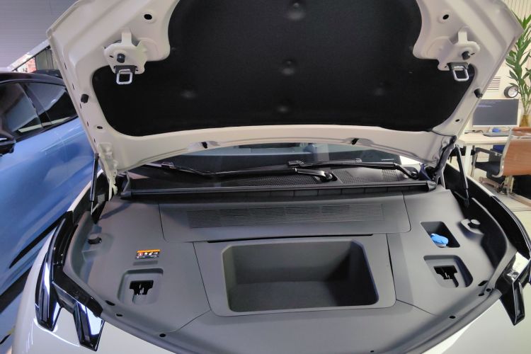 极氪 极氪X 2024 汽车图片 #31