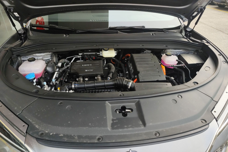 BYD SongL DM-i 2025 car image #31