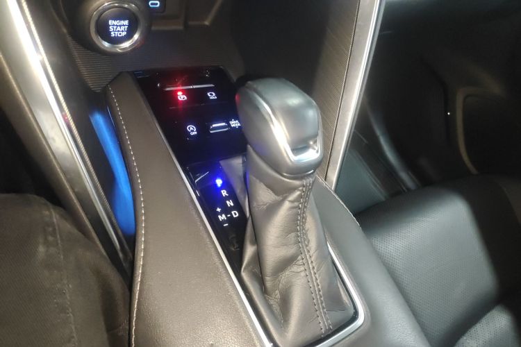 Toyota Harrier 2022 #31 Toyota Harrier 2022 immagine di auto #31